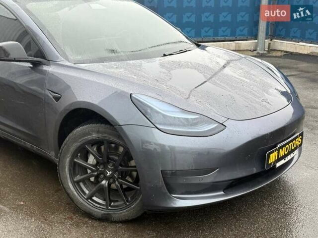 Серый Тесла Модель 3, объемом двигателя 0 л и пробегом 162 тыс. км за 13999 $, фото 20 на Automoto.ua