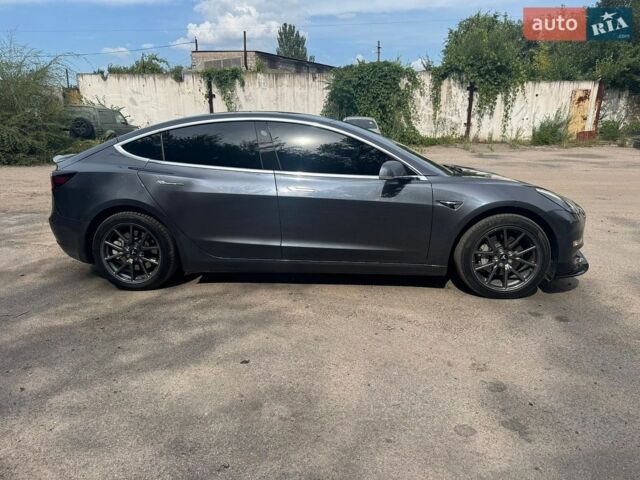 Сірий Тесла Модель 3, об'ємом двигуна 0 л та пробігом 190 тис. км за 15500 $, фото 1 на Automoto.ua