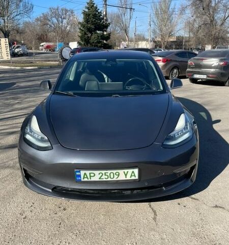 Серый Тесла Модель 3, объемом двигателя 0 л и пробегом 125 тыс. км за 13500 $, фото 1 на Automoto.ua