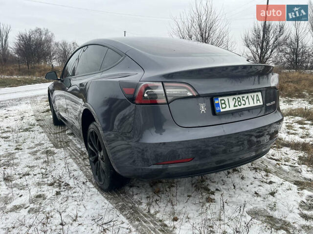 Серый Тесла Модель 3, объемом двигателя 0 л и пробегом 100 тыс. км за 19500 $, фото 1 на Automoto.ua