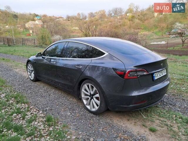 Серый Тесла Модель 3, объемом двигателя 0 л и пробегом 47 тыс. км за 16500 $, фото 5 на Automoto.ua
