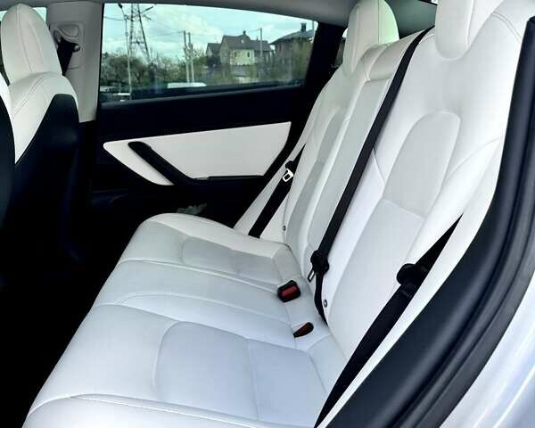 Сірий Тесла Модель 3, об'ємом двигуна 0 л та пробігом 95 тис. км за 19400 $, фото 7 на Automoto.ua