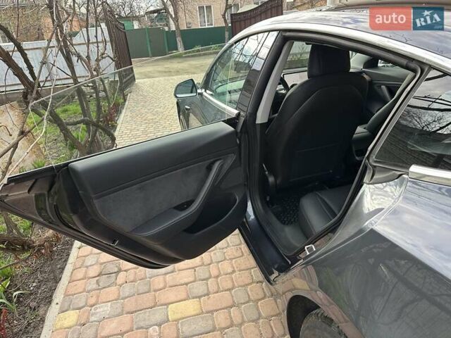 Сірий Тесла Модель 3, об'ємом двигуна 0 л та пробігом 50 тис. км за 33300 $, фото 7 на Automoto.ua