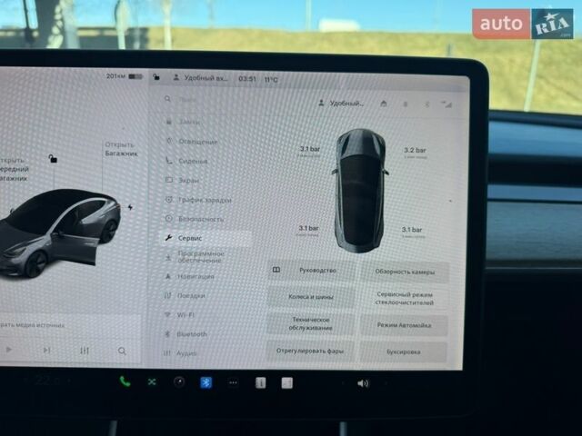 Серый Тесла Модель 3, объемом двигателя 0 л и пробегом 154 тыс. км за 15299 $, фото 18 на Automoto.ua