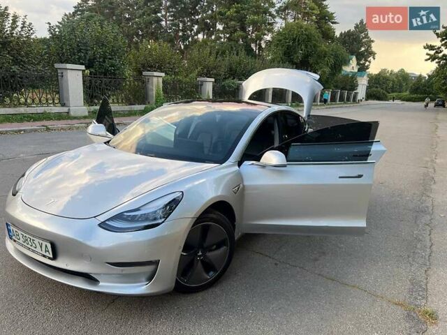 Серый Тесла Модель 3, объемом двигателя 0 л и пробегом 131 тыс. км за 16900 $, фото 49 на Automoto.ua