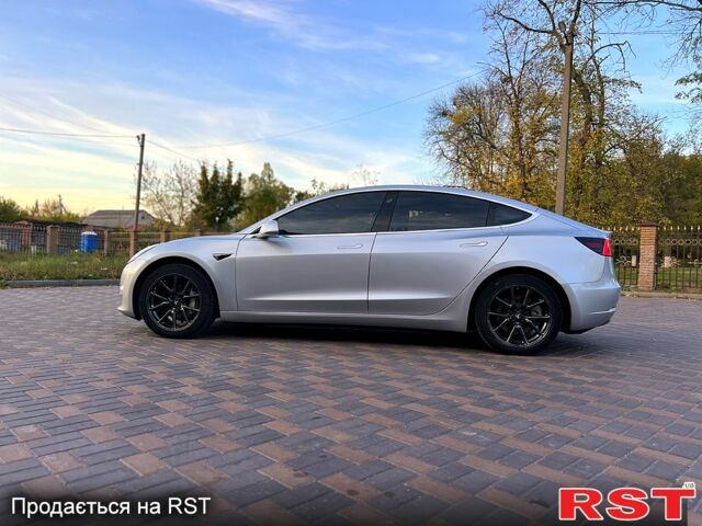 Сірий Тесла Модель 3, об'ємом двигуна 0.19 л та пробігом 188 тис. км за 15800 $, фото 3 на Automoto.ua