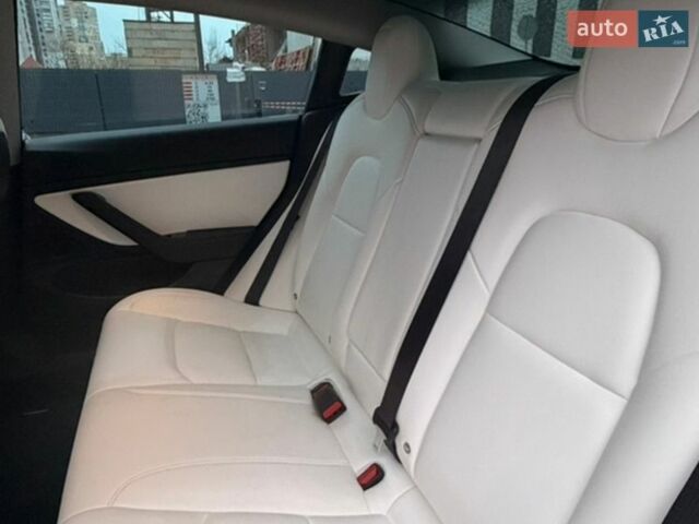 Сірий Тесла Модель 3, об'ємом двигуна 0 л та пробігом 166 тис. км за 17700 $, фото 14 на Automoto.ua