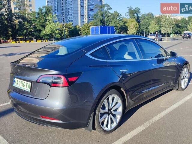 Серый Тесла Модель 3, объемом двигателя 0 л и пробегом 62 тыс. км за 16900 $, фото 3 на Automoto.ua