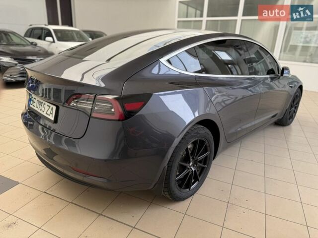 Серый Тесла Модель 3, объемом двигателя 0 л и пробегом 200 тыс. км за 15900 $, фото 6 на Automoto.ua