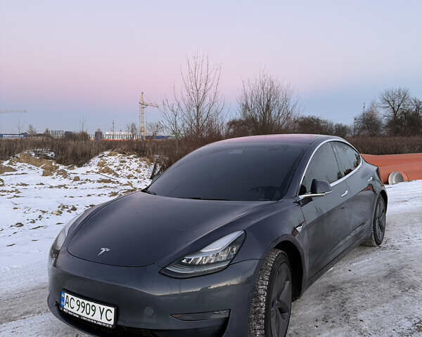 Сірий Тесла Модель 3, об'ємом двигуна 0 л та пробігом 130 тис. км за 17100 $, фото 2 на Automoto.ua