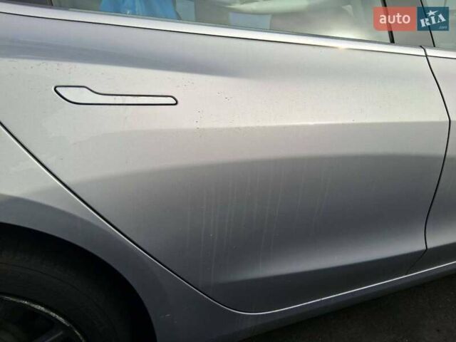 Сірий Тесла Модель 3, об'ємом двигуна 0 л та пробігом 122 тис. км за 6200 $, фото 14 на Automoto.ua