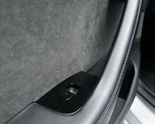 Серый Тесла Модель 3, объемом двигателя 0 л и пробегом 129 тыс. км за 16200 $, фото 18 на Automoto.ua