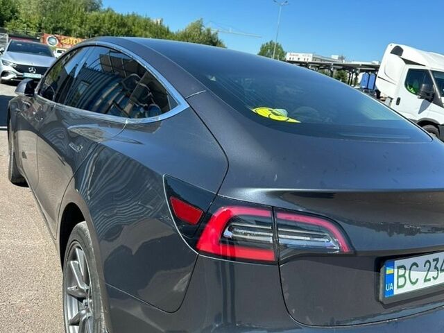 Сірий Тесла Модель 3, об'ємом двигуна 0 л та пробігом 247 тис. км за 13500 $, фото 3 на Automoto.ua
