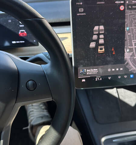 Серый Тесла Модель 3, объемом двигателя 0 л и пробегом 119 тыс. км за 18500 $, фото 7 на Automoto.ua