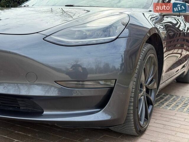 Серый Тесла Модель 3, объемом двигателя 0 л и пробегом 152 тыс. км за 15600 $, фото 8 на Automoto.ua