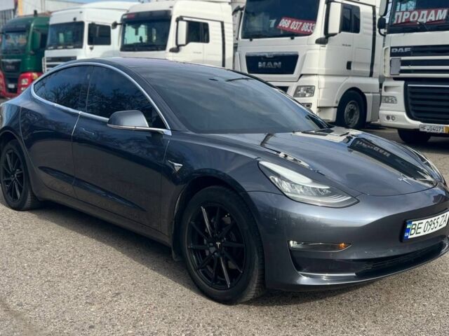 Сірий Тесла Модель 3, об'ємом двигуна 0 л та пробігом 207 тис. км за 17000 $, фото 1 на Automoto.ua