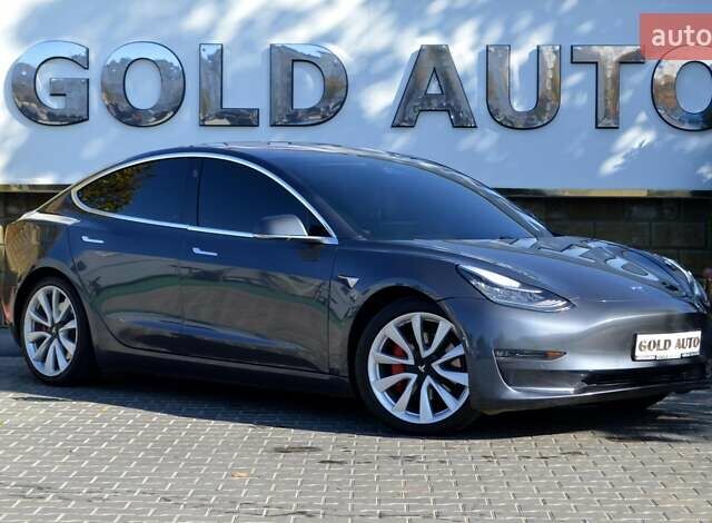 Сірий Тесла Модель 3, об'ємом двигуна 0 л та пробігом 94 тис. км за 19500 $, фото 1 на Automoto.ua