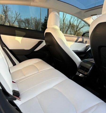 Сірий Тесла Модель 3, об'ємом двигуна 0 л та пробігом 165 тис. км за 20000 $, фото 29 на Automoto.ua