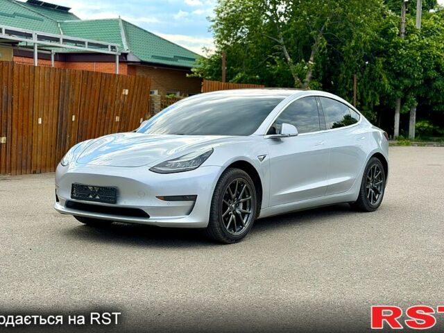 Серый Тесла Модель 3, объемом двигателя 0.29 л и пробегом 190 тыс. км за 15800 $, фото 1 на Automoto.ua