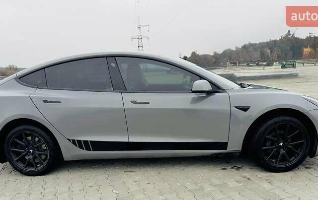 Сірий Тесла Модель 3, об'ємом двигуна 0 л та пробігом 201 тис. км за 11657 $, фото 3 на Automoto.ua