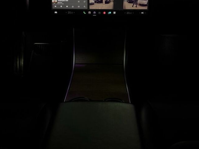 Сірий Тесла Модель 3, об'ємом двигуна 0 л та пробігом 76 тис. км за 19900 $, фото 13 на Automoto.ua