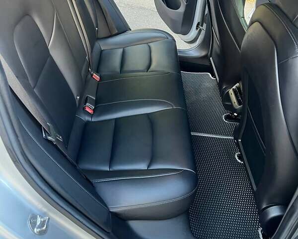 Серый Тесла Модель 3, объемом двигателя 0 л и пробегом 131 тыс. км за 16900 $, фото 66 на Automoto.ua
