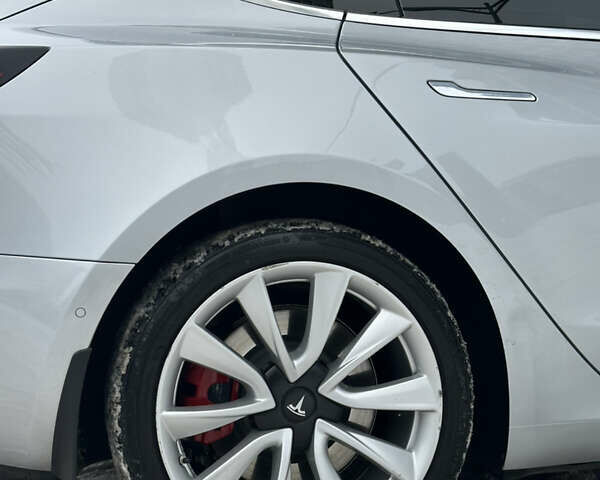 Сірий Тесла Модель 3, об'ємом двигуна 0 л та пробігом 137 тис. км за 19800 $, фото 5 на Automoto.ua