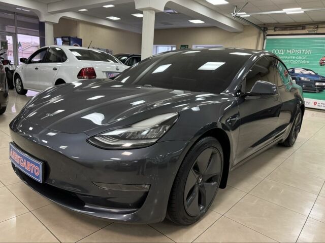 Сірий Тесла Модель 3, об'ємом двигуна 0 л та пробігом 76 тис. км за 19900 $, фото 2 на Automoto.ua