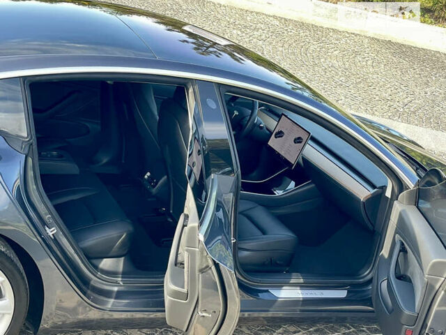 Сірий Тесла Модель 3, об'ємом двигуна 0 л та пробігом 105 тис. км за 19800 $, фото 22 на Automoto.ua