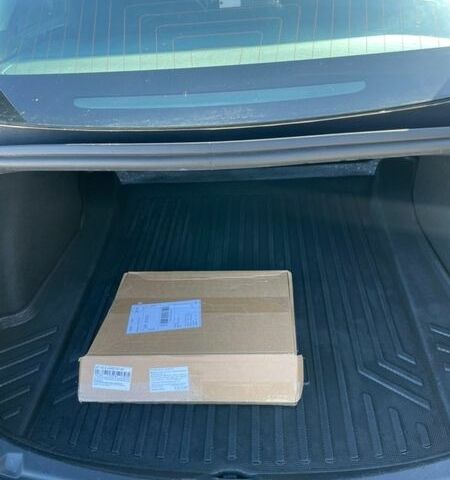 Серый Тесла Модель 3, объемом двигателя 0 л и пробегом 125 тыс. км за 13500 $, фото 7 на Automoto.ua