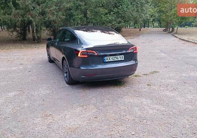 Серый Тесла Модель 3, объемом двигателя 0 л и пробегом 80 тыс. км за 16900 $, фото 8 на Automoto.ua