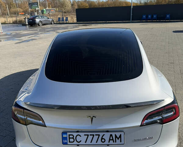 Серый Тесла Модель 3, объемом двигателя 0 л и пробегом 67 тыс. км за 18000 $, фото 5 на Automoto.ua