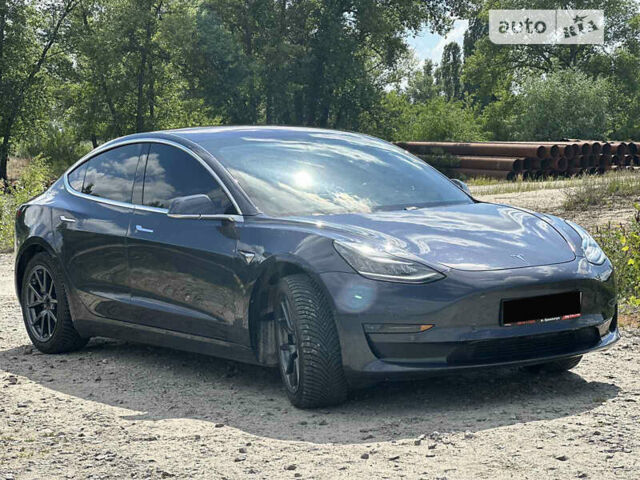 Серый Тесла Модель 3, объемом двигателя 0 л и пробегом 62 тыс. км за 22600 $, фото 15 на Automoto.ua