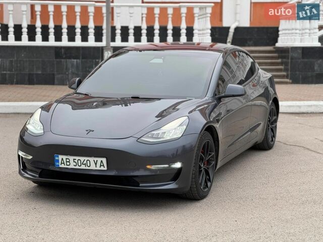 Серый Тесла Модель 3, объемом двигателя 0 л и пробегом 198 тыс. км за 16200 $, фото 1 на Automoto.ua