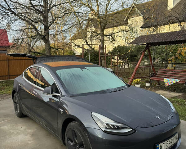 Сірий Тесла Модель 3, об'ємом двигуна 0 л та пробігом 109 тис. км за 16900 $, фото 2 на Automoto.ua