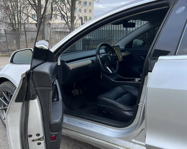Сірий Тесла Модель 3, об'ємом двигуна 0 л та пробігом 140 тис. км за 17500 $, фото 5 на Automoto.ua