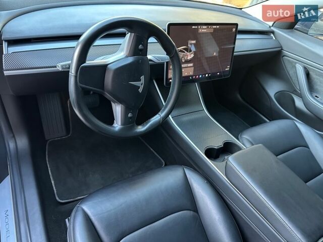 Сірий Тесла Модель 3, об'ємом двигуна 0 л та пробігом 151 тис. км за 15000 $, фото 13 на Automoto.ua