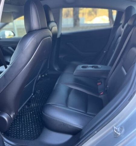 Сірий Тесла Модель 3, об'ємом двигуна 0 л та пробігом 187 тис. км за 14300 $, фото 10 на Automoto.ua