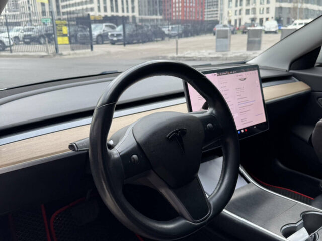 Серый Тесла Модель 3, объемом двигателя 0 л и пробегом 141 тыс. км за 18000 $, фото 5 на Automoto.ua