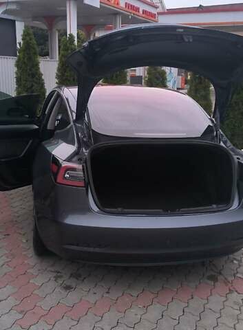 Сірий Тесла Модель 3, об'ємом двигуна 0 л та пробігом 179 тис. км за 15900 $, фото 4 на Automoto.ua