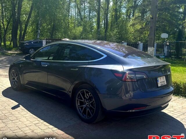 Сірий Тесла Модель 3, об'ємом двигуна 0.23 л та пробігом 103 тис. км за 17500 $, фото 4 на Automoto.ua