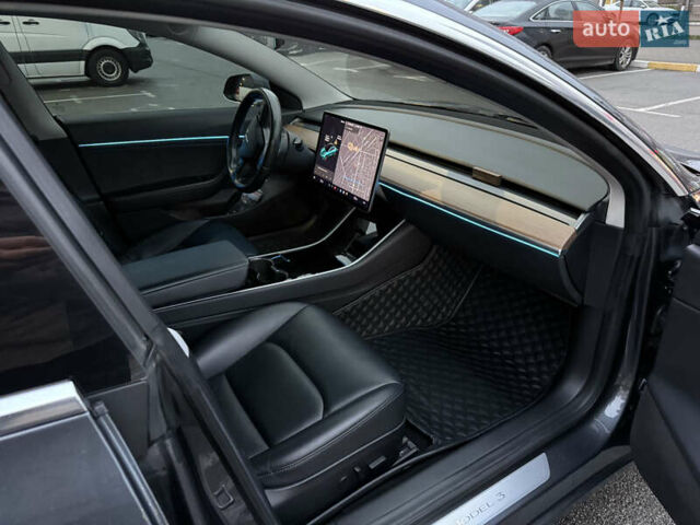Сірий Тесла Модель 3, об'ємом двигуна 0 л та пробігом 137 тис. км за 22700 $, фото 16 на Automoto.ua