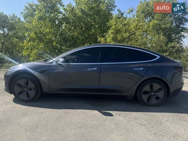 Сірий Тесла Модель 3, об'ємом двигуна 0 л та пробігом 107 тис. км за 16800 $, фото 4 на Automoto.ua