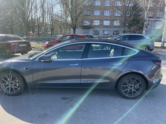 Серый Тесла Модель 3, объемом двигателя 0 л и пробегом 125 тыс. км за 13500 $, фото 4 на Automoto.ua