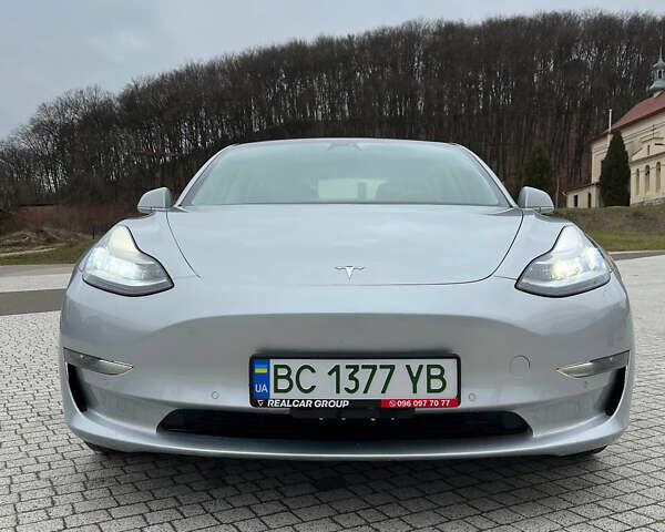 Сірий Тесла Модель 3, об'ємом двигуна 0 л та пробігом 167 тис. км за 18500 $, фото 2 на Automoto.ua