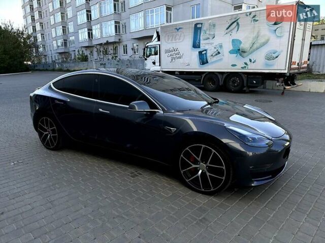 Серый Тесла Модель 3, объемом двигателя 0 л и пробегом 164 тыс. км за 17500 $, фото 8 на Automoto.ua