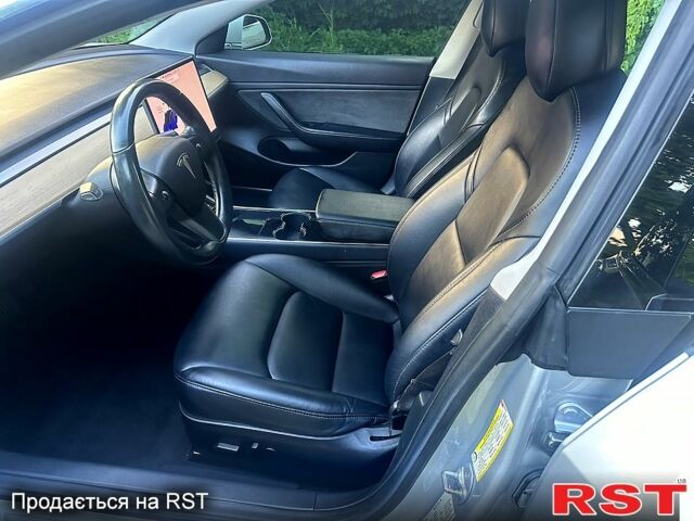 Сірий Тесла Модель 3, об'ємом двигуна 0.2 л та пробігом 189 тис. км за 17500 $, фото 9 на Automoto.ua