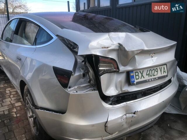Сірий Тесла Модель 3, об'ємом двигуна 0 л та пробігом 100 тис. км за 6500 $, фото 6 на Automoto.ua