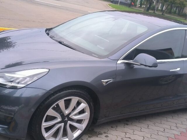 Серый Тесла Модель 3, объемом двигателя 0 л и пробегом 182 тыс. км за 15000 $, фото 2 на Automoto.ua