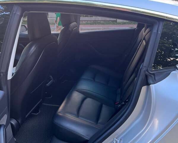 Серый Тесла Модель 3, объемом двигателя 0 л и пробегом 131 тыс. км за 16900 $, фото 72 на Automoto.ua